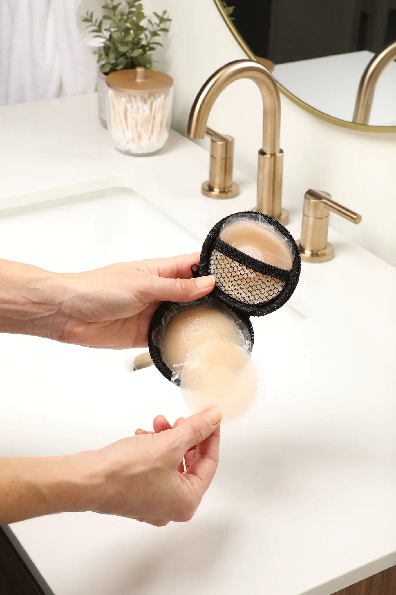 Love Salve Invisible silicone nipple covers - Love Salve